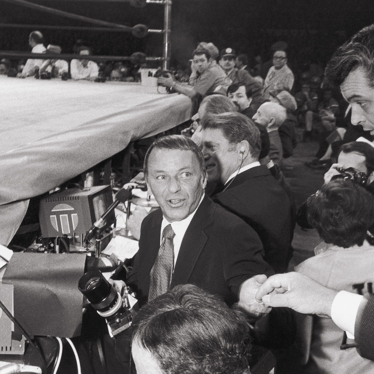 ACC Art Books Icons Books