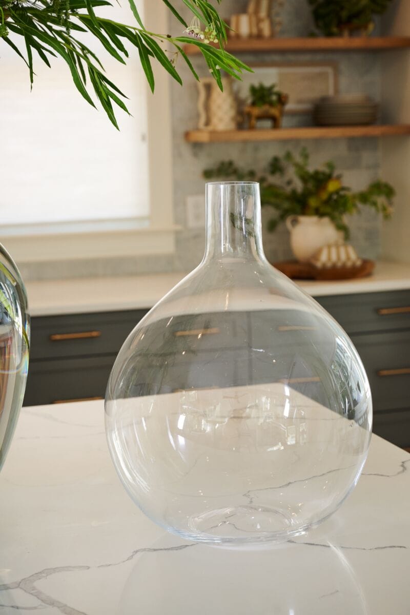 Accent Decor Baylor Vase Vase 49130.00