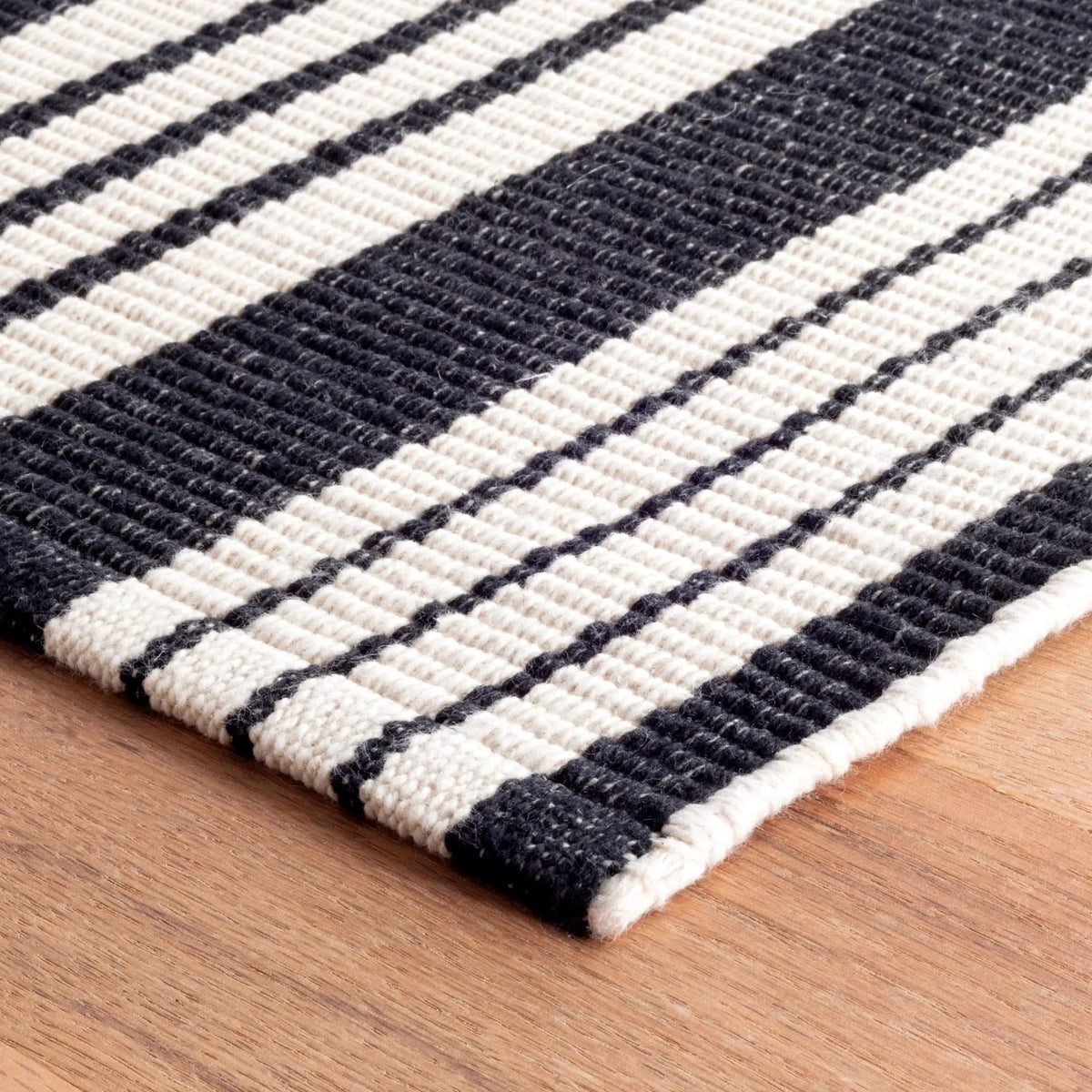 Annie Selke Birmingham Indoor/Outdoor Rug Rugs