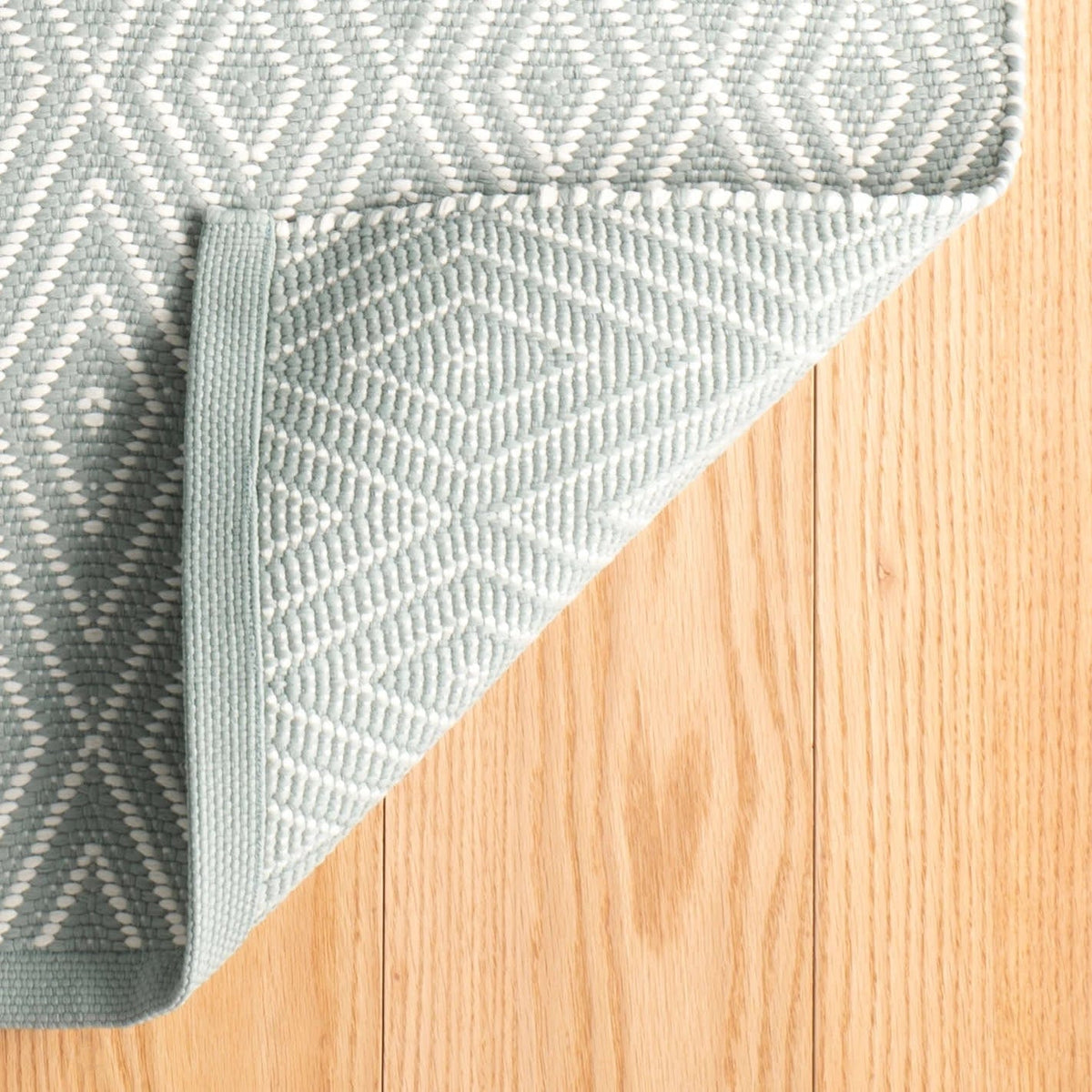 Annie Selke Diamond Indoor/Outdoor Rug- Light Blue/Ivory Rugs