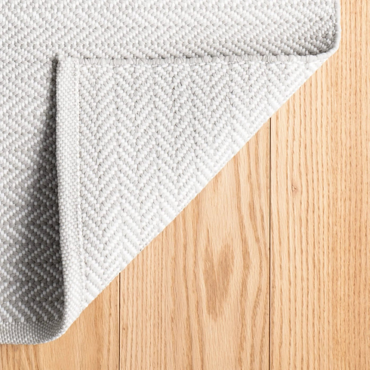 Annie Selke Herringbone Indoor/Outdoor Rug- Pearl Grey Rugs