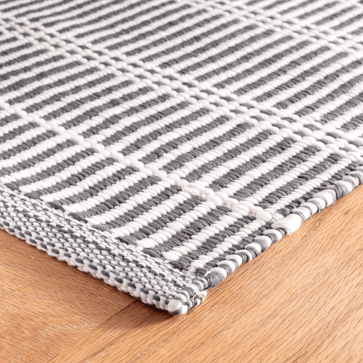 Annie Selke Marlo Indoor/Outdoor Rug- Shale Rugs