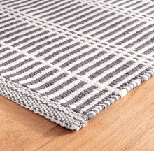 Annie Selke Marlo Indoor/Outdoor Rug- Shale Rugs