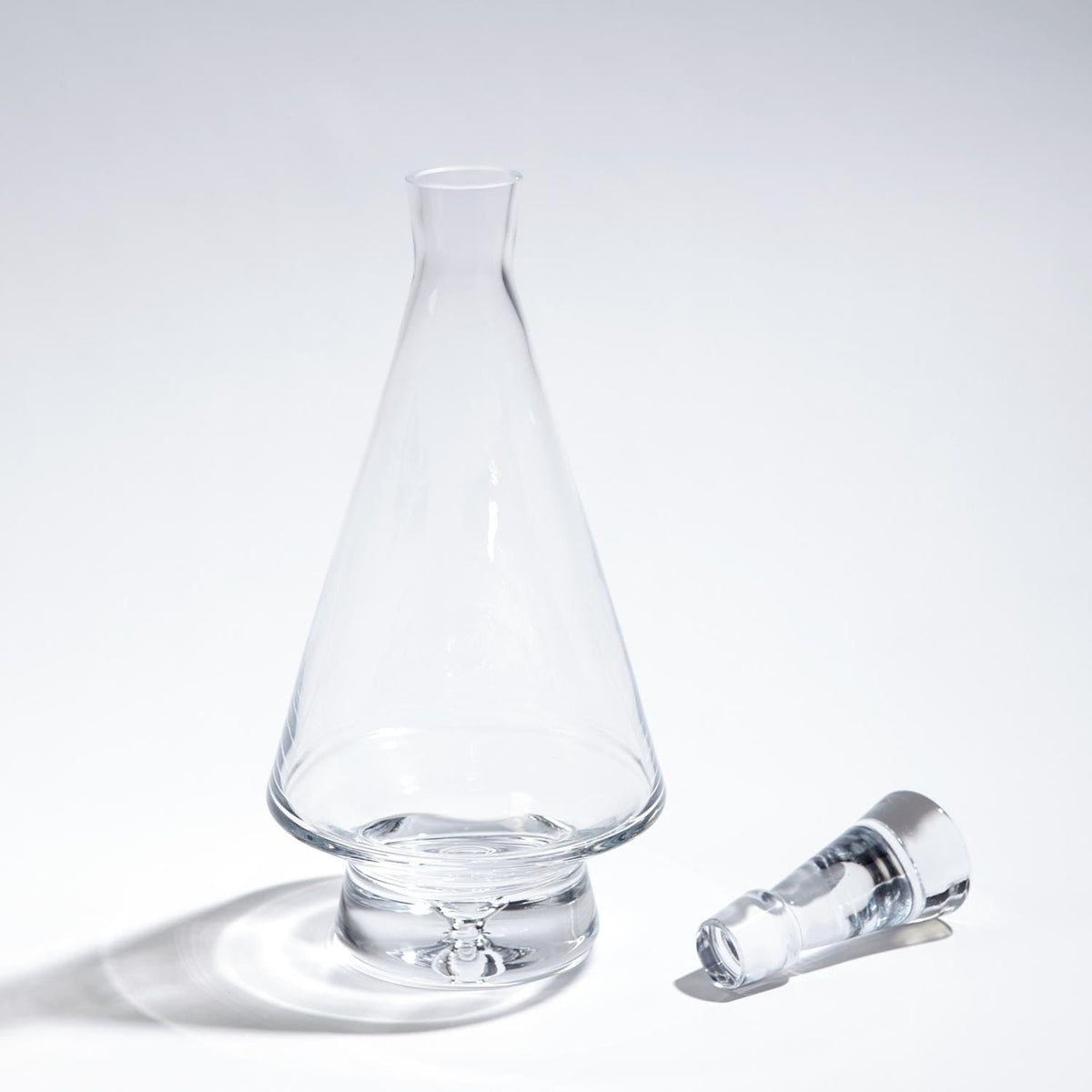 Global Views Tall Fat Bottom Decanter 6.60076