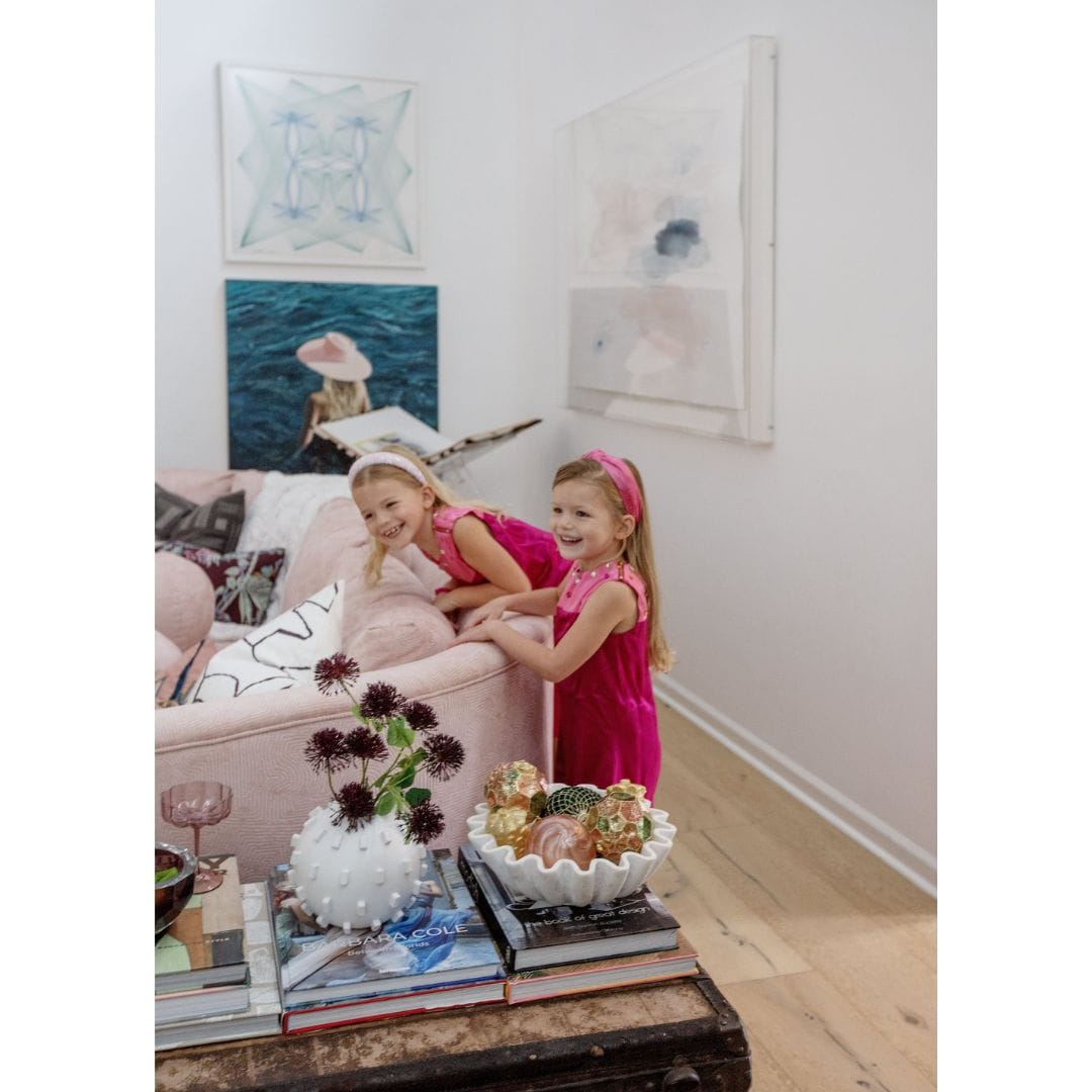 Global Views Thielo White Vase Vases