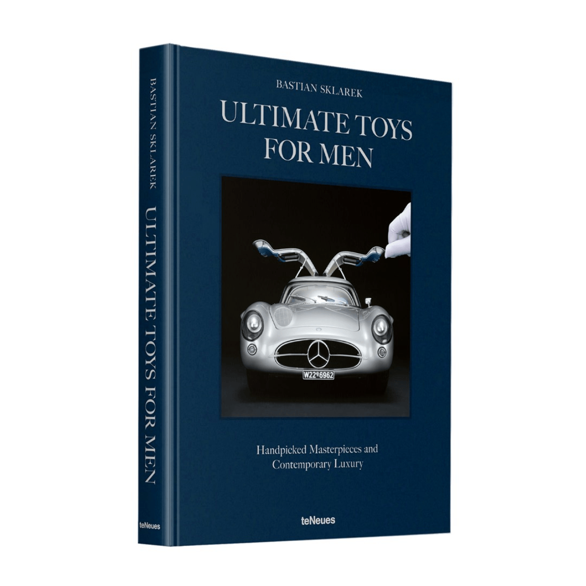 Ingram Ultimate Toys for Men: Handpicked Masterpieces and Contemporary Luxury (1st Edition, Bilingual edition) Books UltimateToysBook