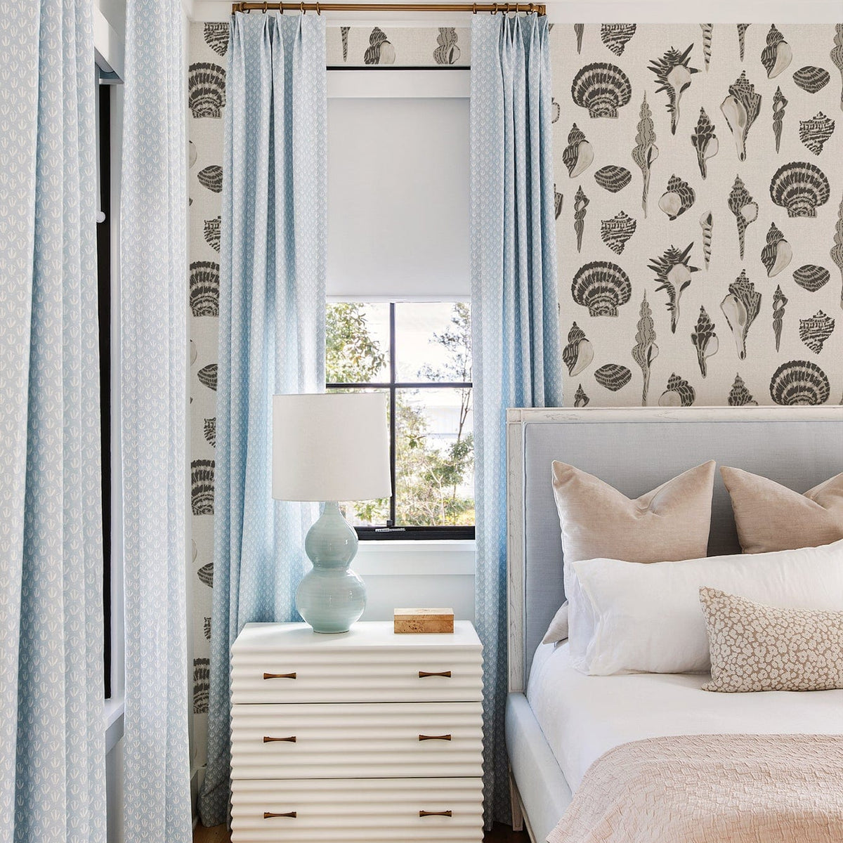 Mitchell Black Sullivan's Island Shells Roll Wallpaper