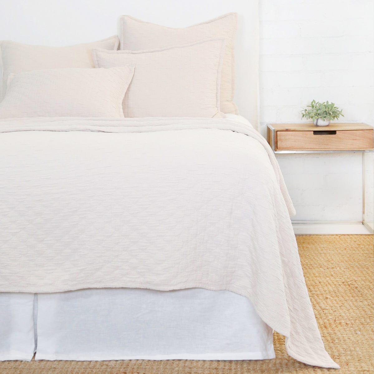 PomPom Ojai Collection Linens & Bedding