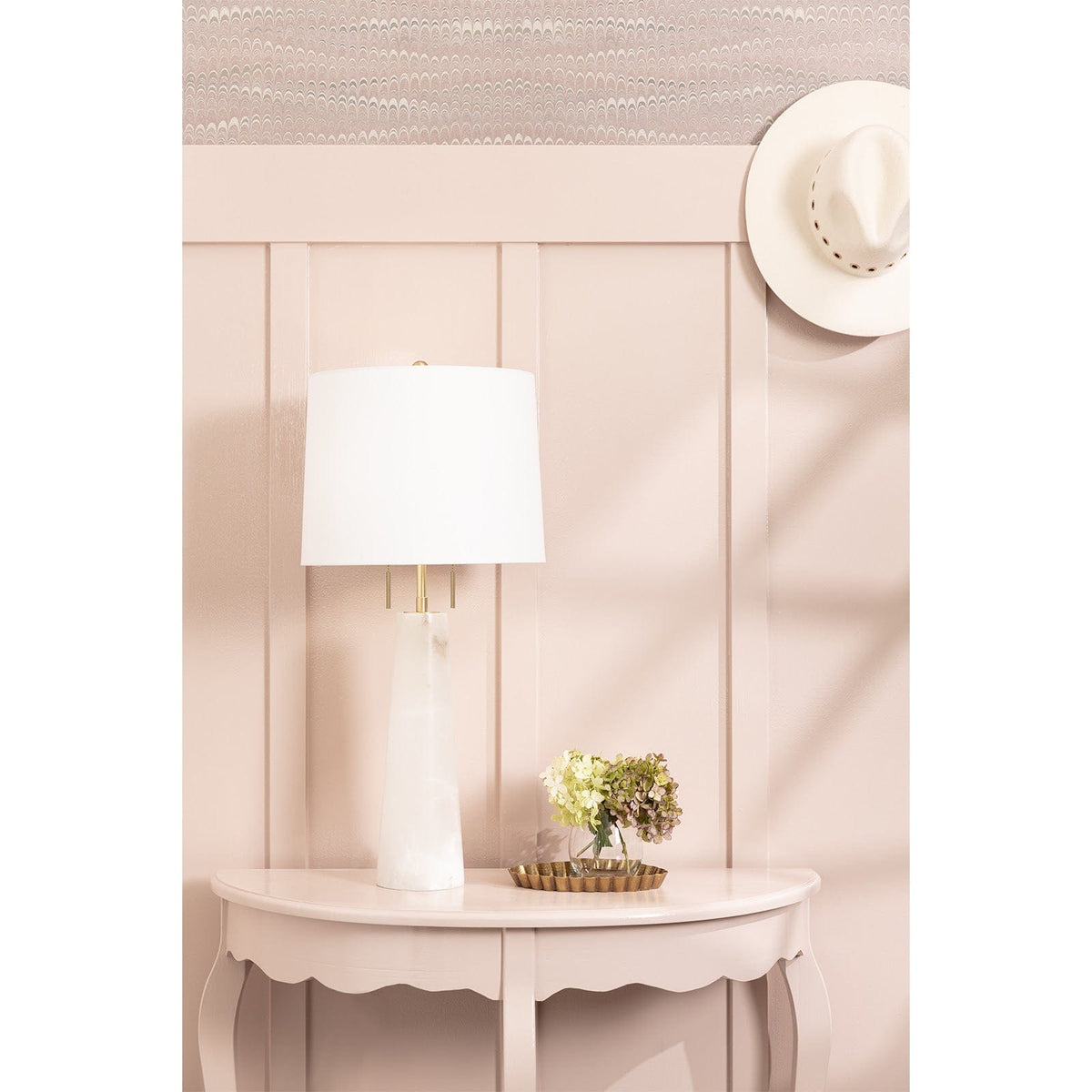 Regina Andrew Austen Alabaster Table Lamp Table Lamps 13-1516