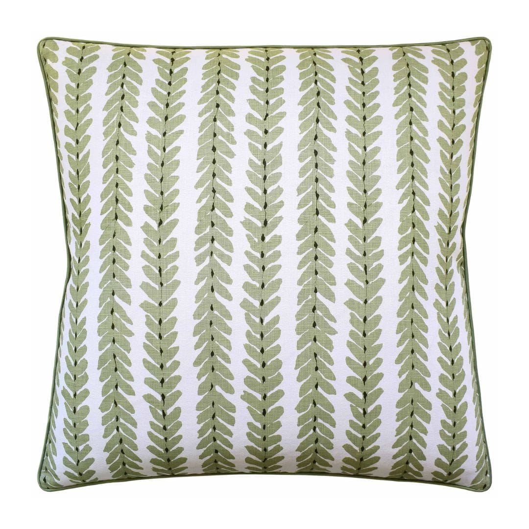 Ryan Studio Moss / 22 x 22 Woodperry Pillow Pillows 133-2518