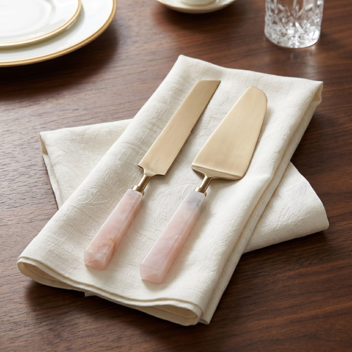 Sagebrook Home Isleview Set of 2 Gold Serveware Utensil Sets EV23547