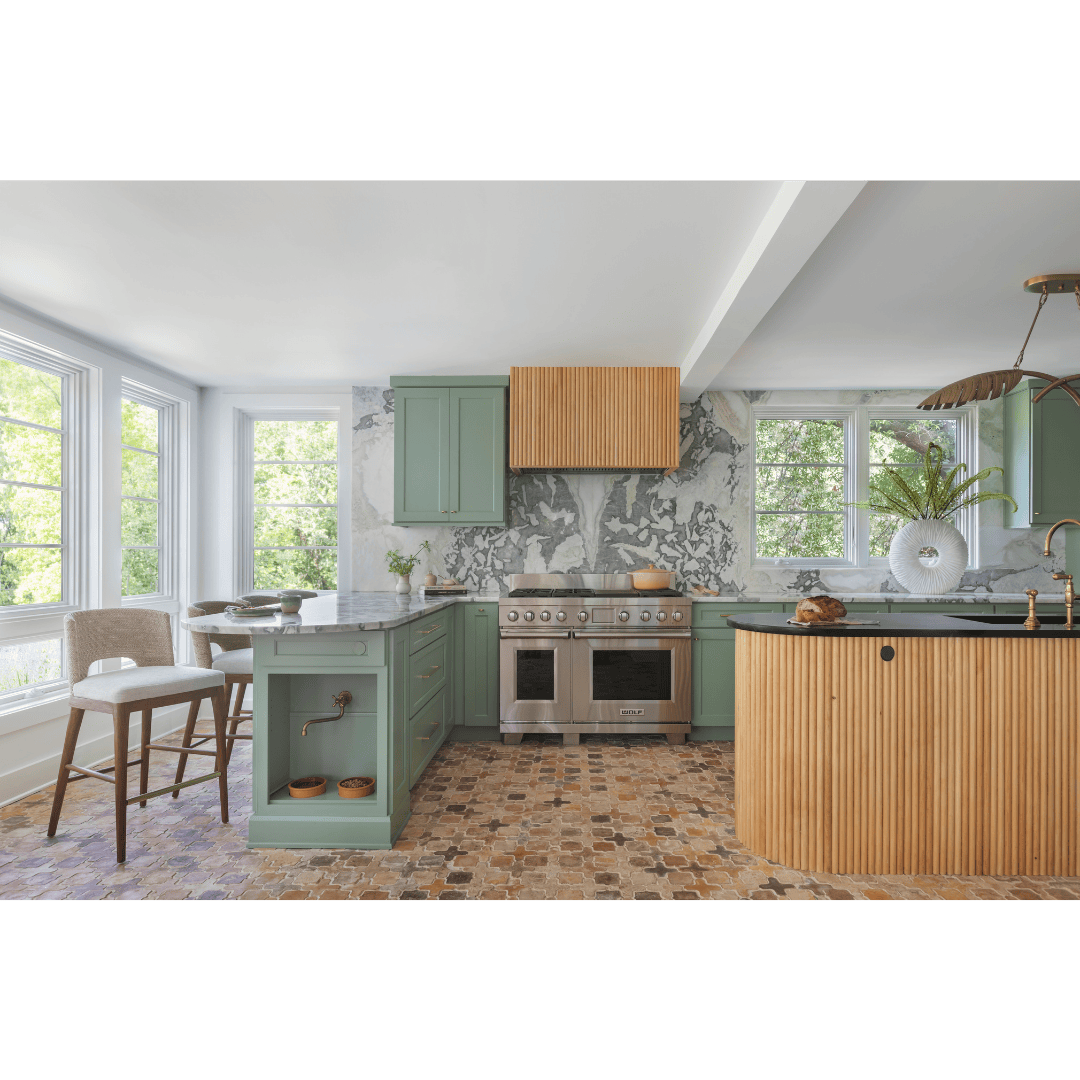 Sagebrook Home Nataly Resin Vase Vase