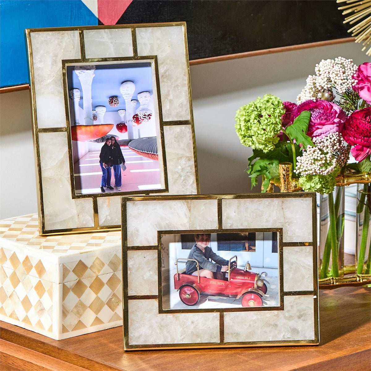 Tozai Quartz Frame with Brass Trim Picture Frames