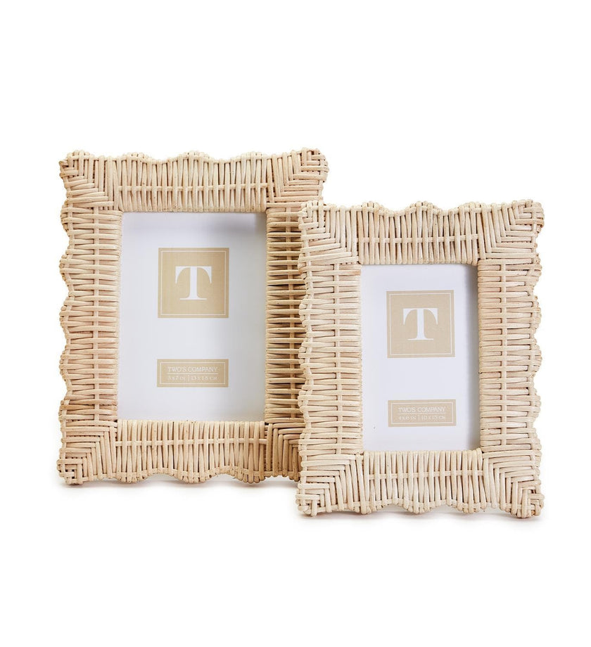 Wicker Weave Scalloped Photo Frame