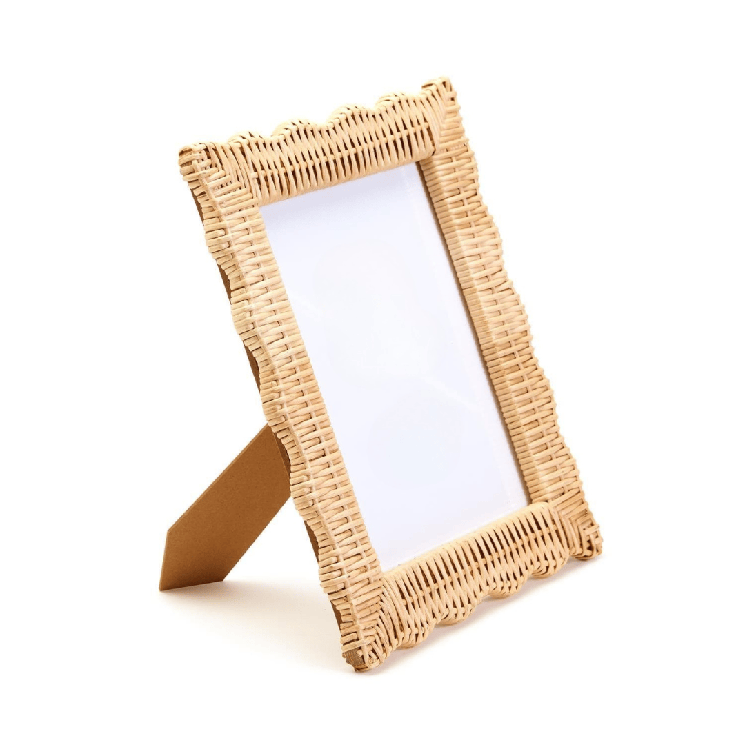 Tozai Wicker Weave Scalloped Photo Frame Photo Frame