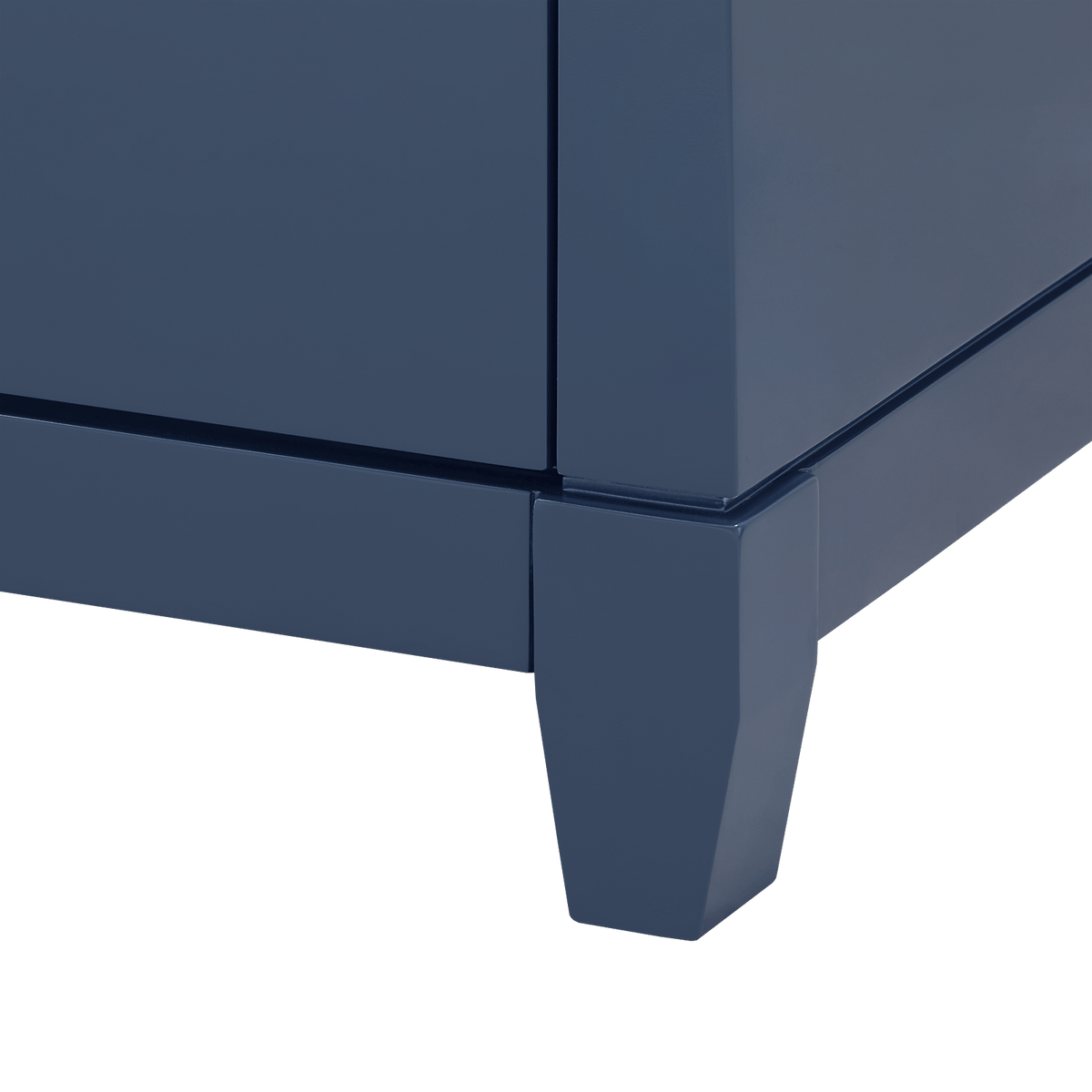 Villa & House Madison 8-Drawer Dressers