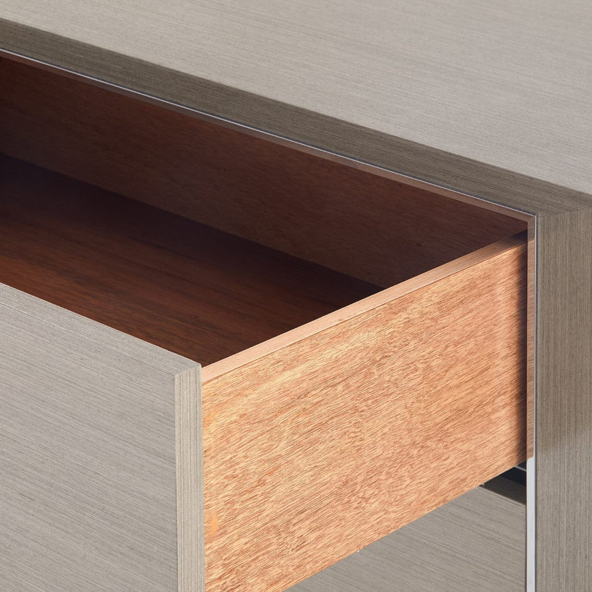 Villa & House Morris Extra Large 6-Drawer Dressers