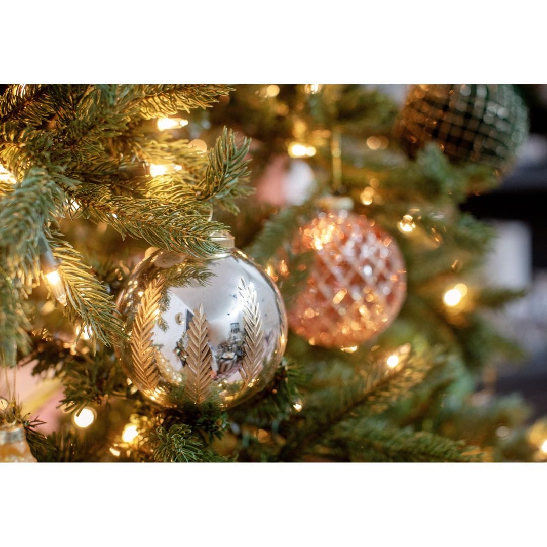 Zodax Heritage Gold Leaf Mirrored Glass Ornament Holiday Ornaments IN-8001