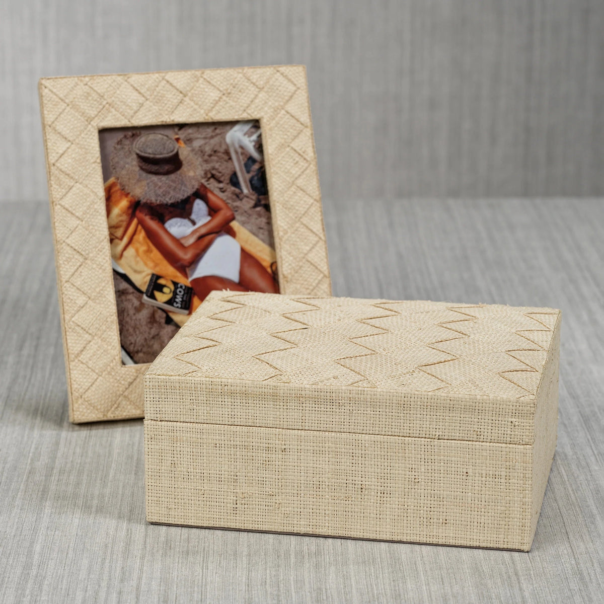 Zodax La Bocca Woven Raffia Box - Natural Decorative Boxes