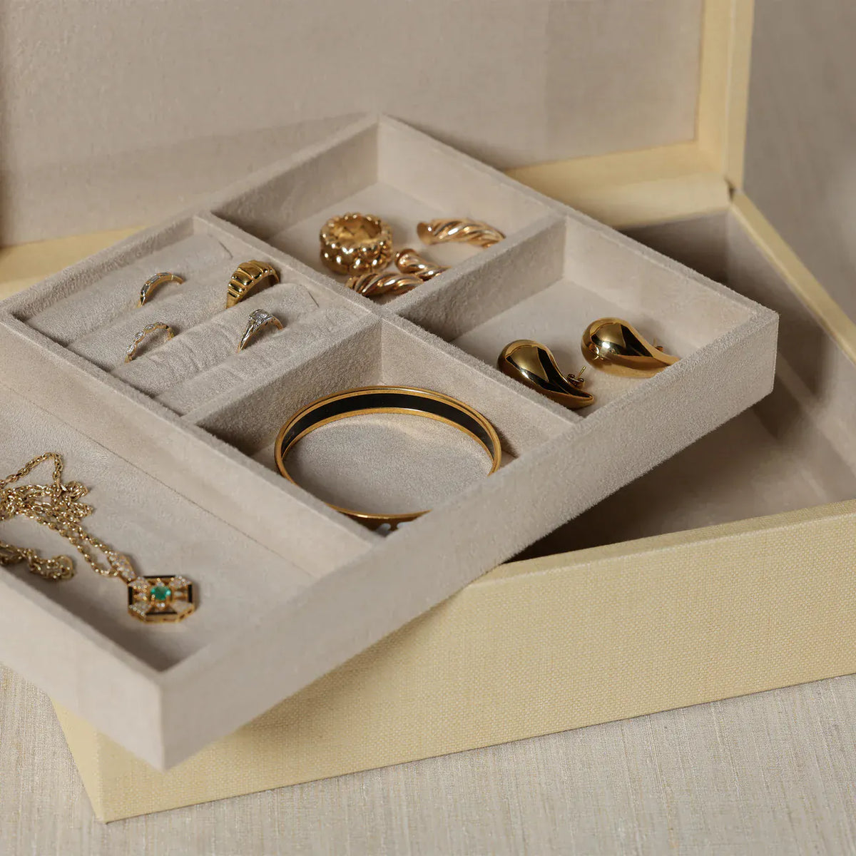 Zodax Linea Light Natural Raffia Jewelry Box Jewelry Box IN-8462