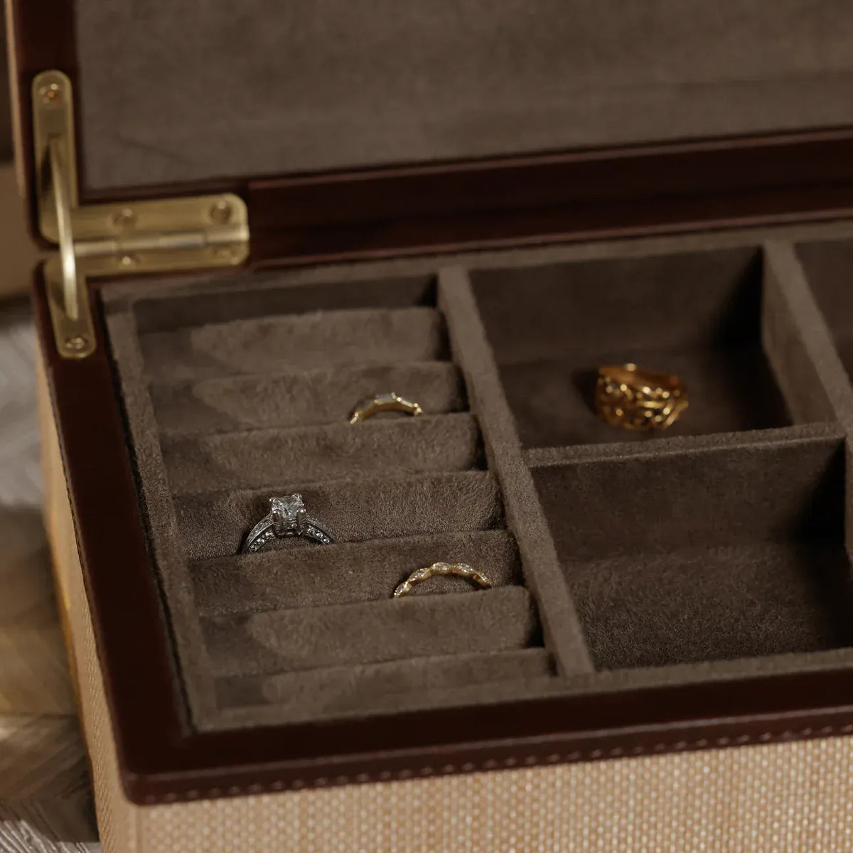 Zodax Linea Raffia with Leather Trim Jewelry Box Jewelry Box IN-8460