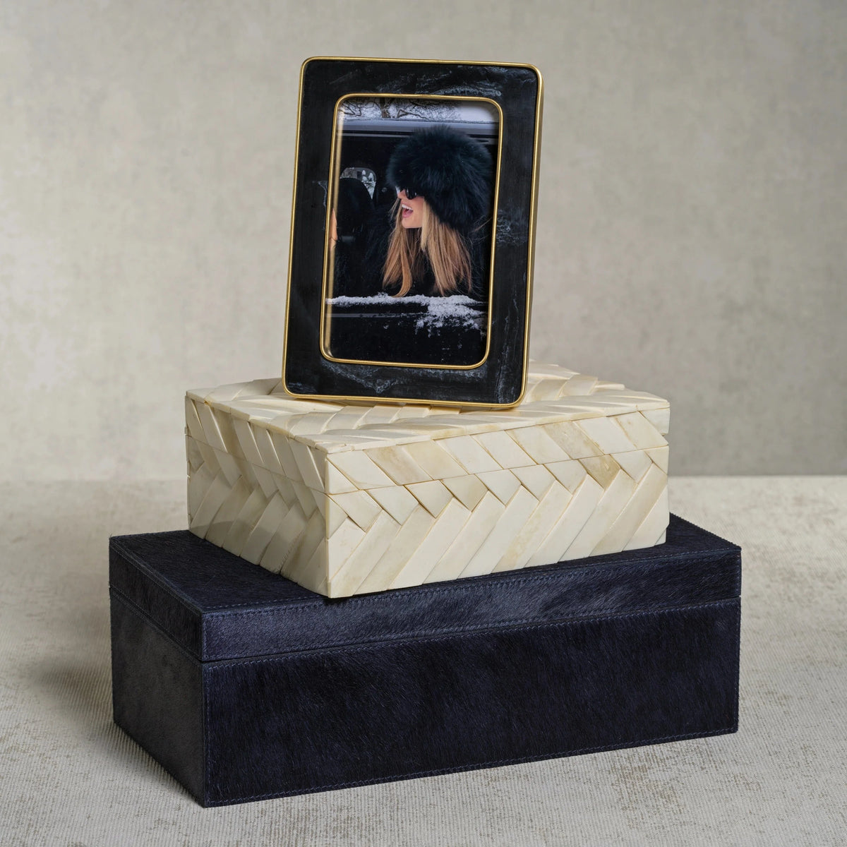 Zodax Marbled Black Resin Photo Frame with Antique Brass Trim Picture Frames