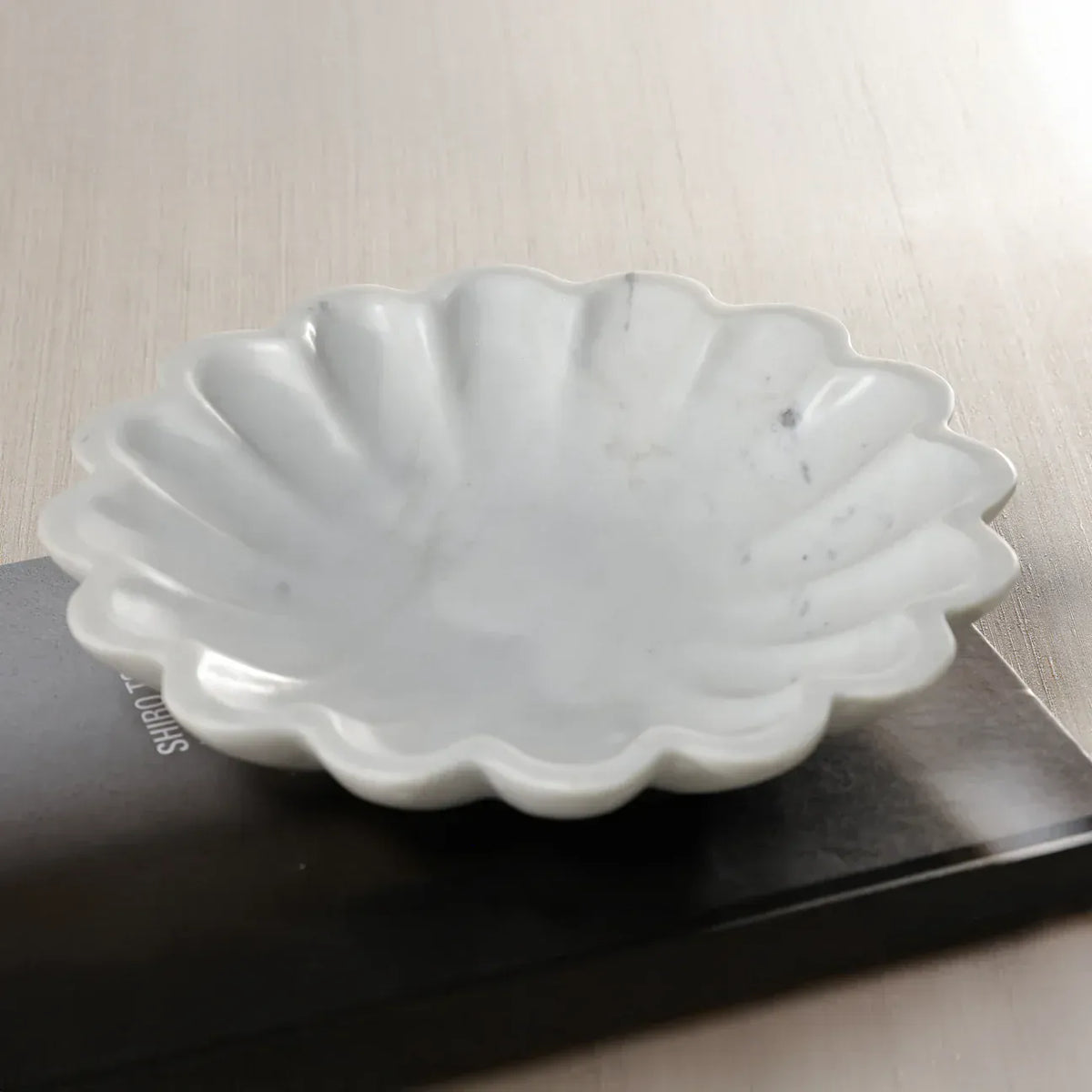 Zodax Scallop Flower Marble Bowl Bowl IN-8507