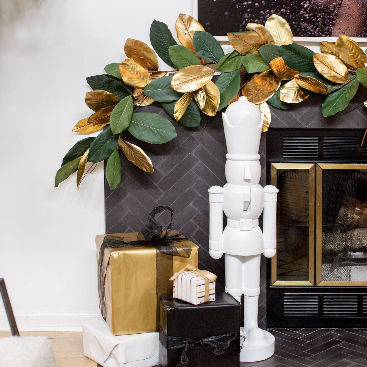 Zodax White Nutcracker Decor CH-8121